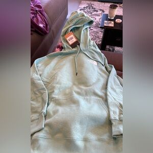 NWT The North Face hoodie in mint, XL